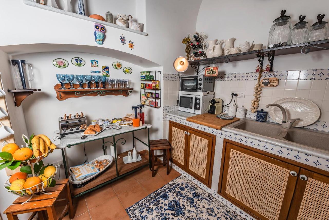 サレルノ La Casa Degli Angeli Bed & Breakfast エクステリア 写真