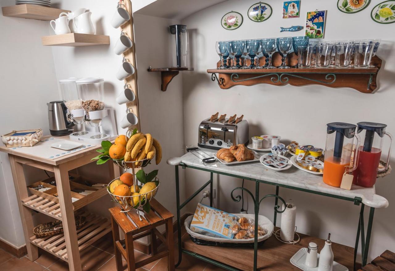 サレルノ La Casa Degli Angeli Bed & Breakfast エクステリア 写真