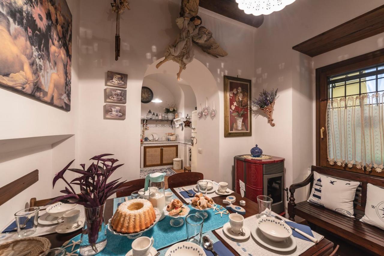 サレルノ La Casa Degli Angeli Bed & Breakfast エクステリア 写真