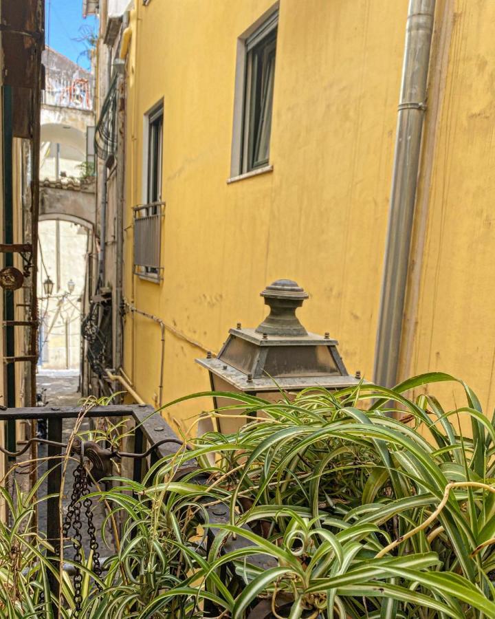 サレルノ La Casa Degli Angeli Bed & Breakfast エクステリア 写真