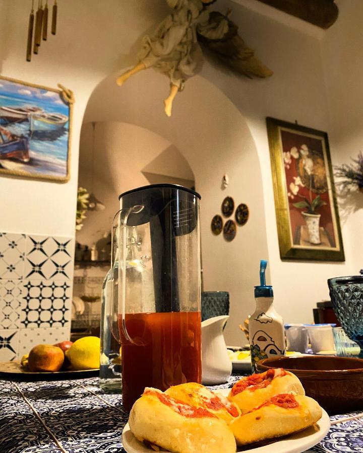 サレルノ La Casa Degli Angeli Bed & Breakfast エクステリア 写真