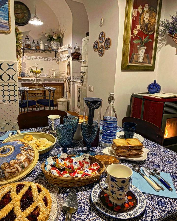 サレルノ La Casa Degli Angeli Bed & Breakfast エクステリア 写真