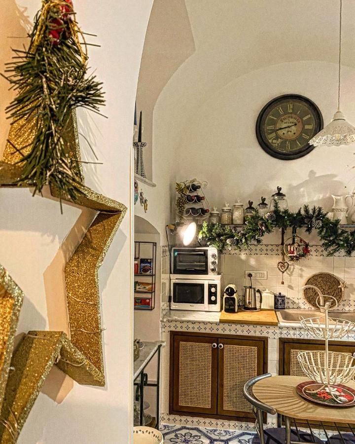 サレルノ La Casa Degli Angeli Bed & Breakfast エクステリア 写真
